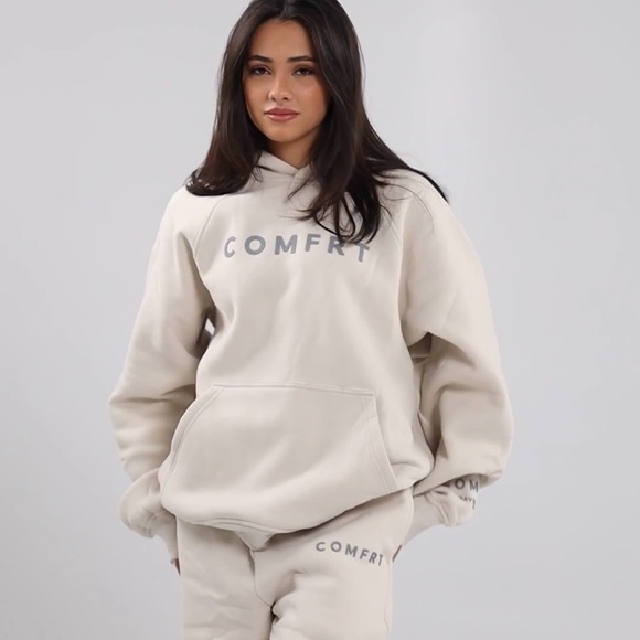 NWT- Comfrt sweatpants - Picture 2 of 6